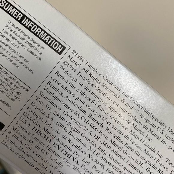 1994 Enchanted Seasons Spring Bouquet Barbie - Picture 3 of 5